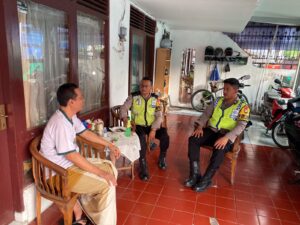 Sambang Ke Kediaman Ketua Rw 05 Cempaka Putih Timur