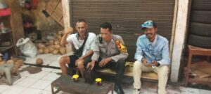 Bhabinkamtibmas Kelurahan Utan Panjang Berikut Melakukan Kegiatan Patroli Dialogis