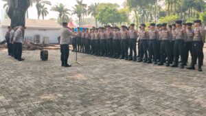 Waka Polsek Pimpin Pengamanan Unjuk Rasa Di Gedung DPR RI