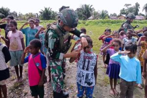 Outing Class, Kesatria Mayangkara Berikan Materi PBB Kepada Anak Sekolah Dasar Mumugu