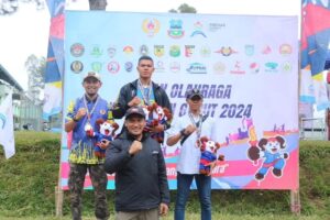 Komandan Yonif 303 Kostrad Buka Acara Porkab Garut 2024 Ajang Menembak