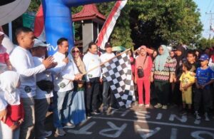 Peringati HUT RI Ke-79, Ribuan Warga Pemalang Antusias Ikut Jalan Sehat