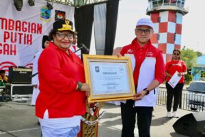 Kemendagri Apresiasi Pemprov Papua Tengah Dukung Gerakan Pembagian 10 Juta Bendera Merah Putih