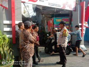 Unit Binmas Polsek Sawah Besar Melaksanakan Patroli dan Sambang Wilayah.