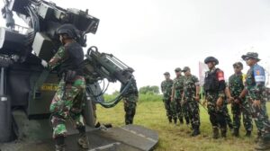 Danmenarmed 2 Kostrad Dampingi Pangdivif 2 Kostrad Kunjungi Kegiatan Lakbakjatratnis Yonarmed 12