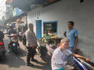 Colling System Di RW 04 Senen, Bhabinkamtibamas Imbau Warga