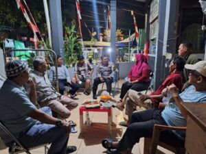 Bhabinkamtibmas Kelurahan Gelora Kunjungi Poskamling RW 02 Dini Hari