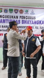 Bhabinkamtibmas Kelurahan Galur Menghadiri Kegiatan Pengukuhan Pengurus Pokdarkamtibmas Bhayangkara Sektor dan Subsektor Wilayah Johar Baru.