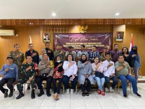 Aiptu Kamidi Bhabinkamtibmas Gondangdia Menghadiri Rapat Pleno Terbuka Rekapitulasi Daftar Pemilih Tingkat Kelurahan