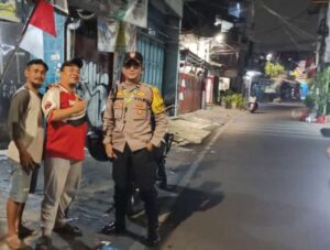 Bhabinkamtibmas Kampung Rawa, Melaksanakan Patroli Wilayah dan Sambang Dialogis