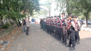 Polsek Kemayoran Melakukan Pengamanan Acara Music Di Jiexpo Kemayoran Jakarta Pusat.