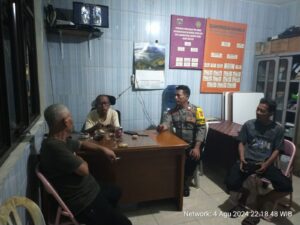 Bhabinkamtibmas Kelurahan Galur Sambang Ke Pos RW 06 Kelurahan Galur