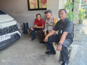 Unit Binmas Polsek Sawah Besar Melaksanakan Patroli dan Sambang Wilayah.