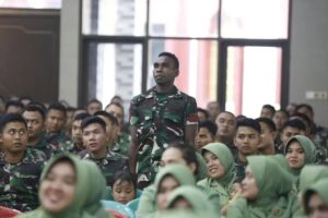 Pengarahan Pangdivif 1 Kostrad kepada Prajurit dan Persit Denma, Denpal dan Ajen Divif 1 Kostrad