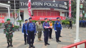 Polsek Cempaka Putih Gelar Upacara Bendera Dalam Rangka Bulan Kebangsaan Di Bundaran Hotel Indonesia
