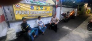 Bhabinkamtibmas Kelurahan Cempaka Baru Melaksanakan Kegiatan Sambang Dan Patroli Dialogis