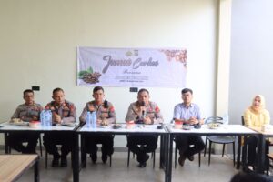 Kapolres Nagan Raya Gelar Jumat Curhat Bersama Pimpinan BUMN, Tingkatkan Sinergi untuk Keamanan