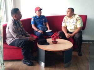 Cooling System Kamtibmas Anggota Binmas Polsek Gambir ke Showroom Daihatsu Gambir.