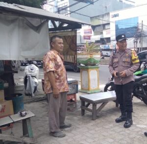 Aipda Purwanto Bhabinkamtibmas Kelurahan Duri Pulo Melaksanakan Sambang Kamtibmas