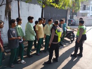Patroli Siang Hari Antisipasi Tawuran Pelajar