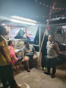 Patroli 1051 Polsek Metro Tanah Abang Patroli Dini Hari Dan Sambangi Warga di Pemukiman Jalan Kampung Bali 14 RT 08 RW 10 Kelurahan Kampung Bali
