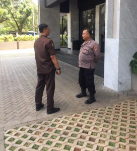 Patroli 1051 Polsek Metro Tanah Abang Patroli Siang Hari Dan Sambang Petugas Keamanan Hotel BW