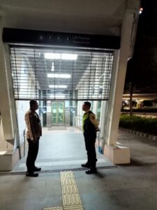 Patroli 1052 Polsek Metro Tanah Abang Patroli Malam Hari Dan Sambangi Petugas Keamanan MRT Bendungan Hilir