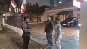 Cegah Terjadinya Gangguan Kamtibmas, Aiptu Kamidi Sambangi Jalan Hos Cokroaminoto No. 42