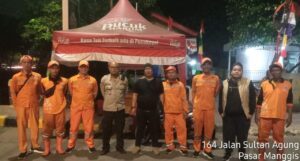 Pemantauan Perbatasan Jembatan Menteng Tenggulun Bersama Petugas PPSU