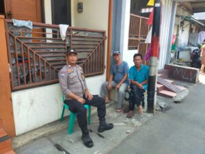 Patroli Dialogis dan Sambang Wilayah Bhabinkamtibmas Galur Imbau Ketua RT dan Warga