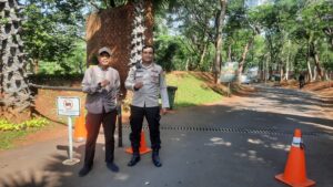 Patroli 1053 Polsek Metro Tanah Abang Patroli Siang Hari Dan Sambangi Keamanan Restro Plataran Hutan Kota Senayan