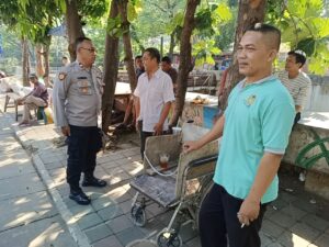 Patroli Wilayah Aiptu Yuswanto Sampaikan Imbauan Kamtibmas