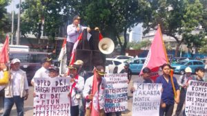 Kapolsubsektor Krekot Jaga Ketertiban Aksi Unjuk Rasa di DPRD DKI Jakarta