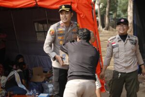 Pasca Kebakaran di Penjaringan, Polisi Beri Bantuan & Trauma Healing