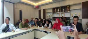 Anggota Binmas Menghadiri Rapat Koordinasi Tiga Pilar Dalam Rangka Pengawalan Jalur Evakuasi Pasien Pada HUT RI KE-79 dan Pilkada 2024