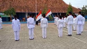 Baru Pertama Kali Dilaksanakan Pengukuhan Anggota Paskibraka SMP Negeri 6 Pemalang