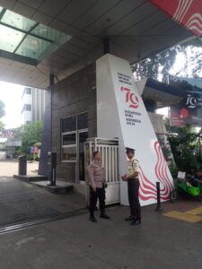 Patroli 1053 Polsek Metro Tanah Abang Patroli Pagi Hari Dan Sambangi Petugas Keamanan Gedung LPP TVRI