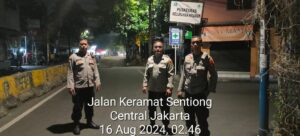 Polsek Senen Melaksanakan Patroli Malam Hari Dan Strong Point’ Antisipasi Gangguan Kamtibmas
