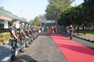 Semangat Berapi-Api Intens di Markas Pasukan Langit Yonif 502 Kostrad