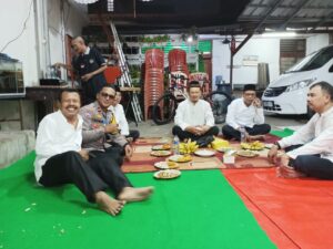 Aipda Ikhwan Mulyadi, S.H., Bersama Tiga Pilar Menghadiri Tasyakuran Memperingati HUT RI KE-79 Di Lingkungan RW 02