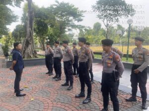Ipda Dwi Yun Pimpin Apel Pengamanan Dan Antisipasi Unjuk Rasa Di Gedung DPR RI