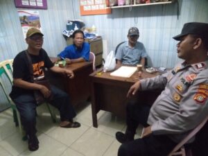 Kapolsubsektor Galur Patroli Dialogis Sambang Ke Pos RW 06