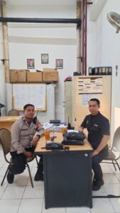 Aipda Susanto Sambang Dialogis Ke Hotel Merlyn Park Petojo Utara Berikan Pesan Kamtibmas