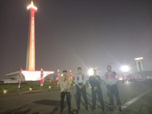 Anggota Polsubsektor Merdeka Barat Laksanakan Pengamanan Video Mapping di Cawan Barat Monas