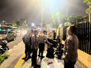 Bersama Tiga Pilar, Polsek Senen Gelar Patroli Cipta Kondisi, Antisipasi Gangguan Kamtibmas Dan Krimanalitas
