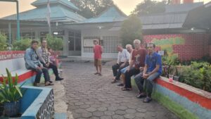 Aiptu Suparmin Patroli Dialogis Dan Sambangi Ketua RW 05 Dan Ketua RT 18/05 Di Pemukiman Warga
