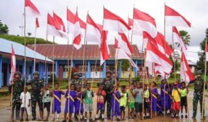 Sinergi Satgas Pamtas RI-PNG Mobile Yonif 501 Kostrad dan Masyarakat Tanah Maybrat dalam Memperingati HUT Ke-79 RI