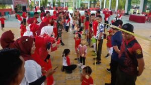 Sambut HUT Ke-79 RI, Brigif 20 Kostrad dan Persit Gelar Lomba 17-an
