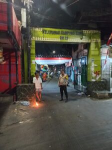 Patroli Pagi Hari Kapolsubsektor Kayu Awet Pemantauan Wilayah dan Sambang Warga
