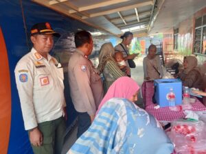 Bhabinkamtibmas Kelurahan Harapan Mulia Menghadiri Kegiatan Pencanangan Pekan Imunisasi Nasional (PIN) Polio 2024